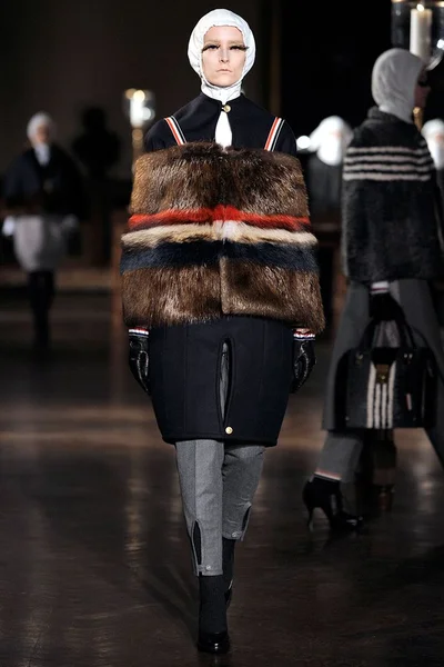 Look 14